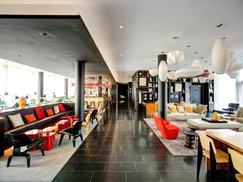 citizenM