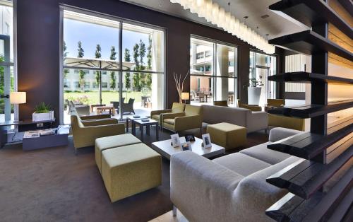 Bar/lounge, Best Western Plus Hotel Le Favaglie in Cornaredo