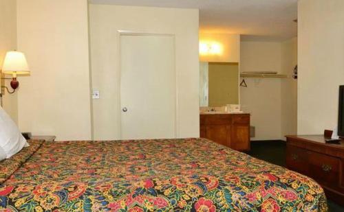 Days Inn by Wyndham Ontario Airport