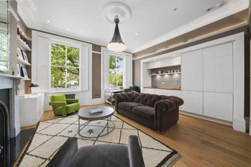 Notting Hill Glow, Holland Park, London