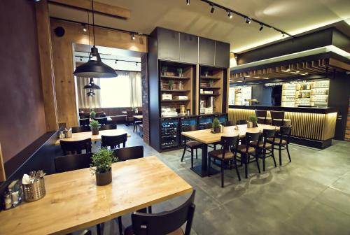 Étterem, Restaurace a Penzion Praha in Dolni Dunajovice