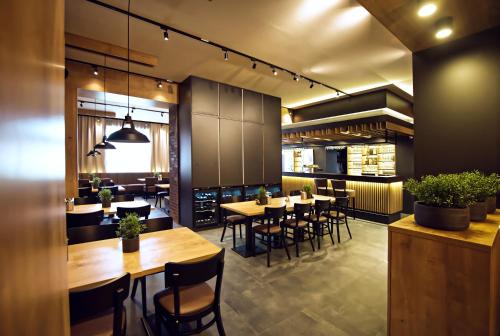 Étterem, Restaurace a Penzion Praha in Dolni Dunajovice