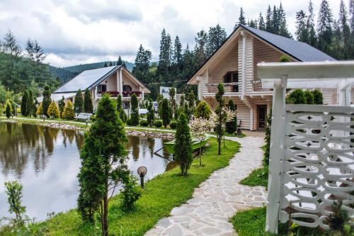 Шале Ведмежий Двір - Chalet - Palyanytsya