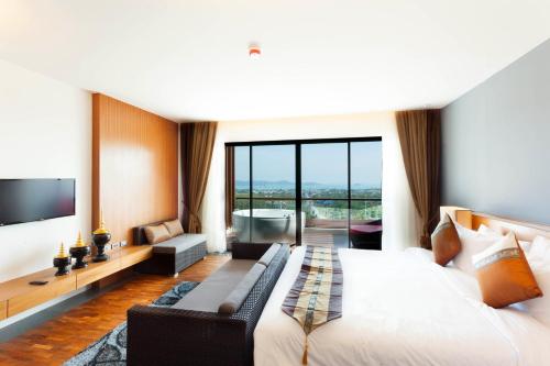 room detail thumbnail 1