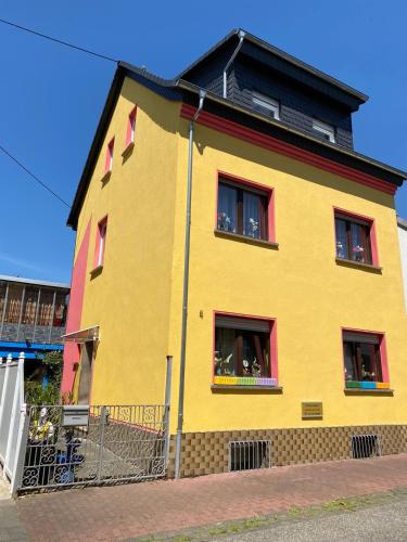 B&B Rheinbrohl - T&T Ferienwohnung - Bed and Breakfast Rheinbrohl