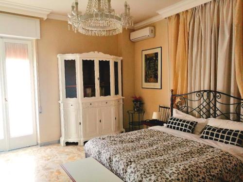 Residenza Carlo di Borbone in Сан - Нікола "Ла Страда"