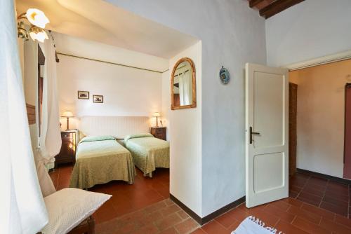 2 bedrooms, 3 beds