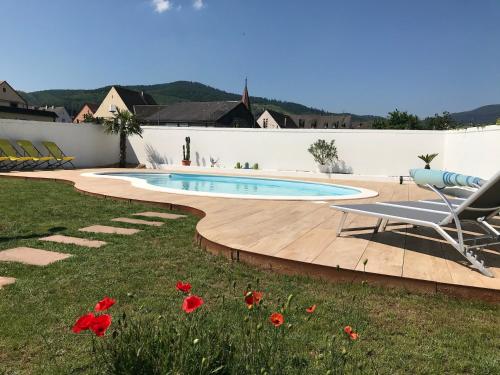 . Alsacebnb - Gîte 12 personnes dans le vignoble - Piscine privée chauffée & Spa