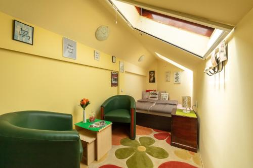 Sweet Home Center Apartment 