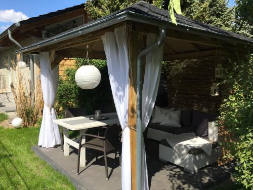 Ferienhaus Strandgut mit Outdoor Whirlpool und Garten in Petershagen/Eggersdorf