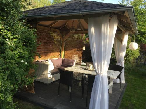 Ferienhaus Strandgut mit Outdoor Whirlpool und Garten in Petershagen/Eggersdorf
