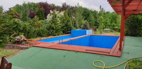 Dobo Tanya in 勒斯凱