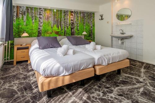2 twin beds