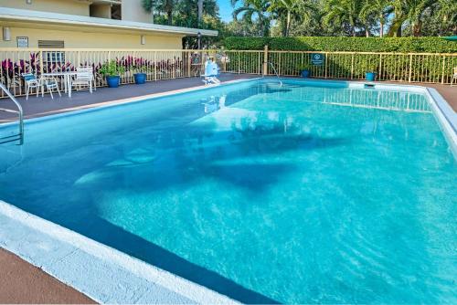 La Quinta Inn & Suites by Wyndham West Palm Beach - Florida Turn