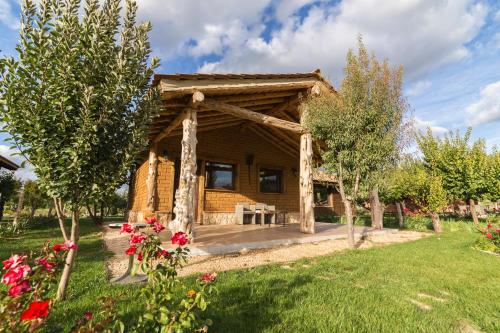 Bungalow with Patio