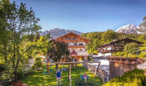 Gasthof zum Wilden Kaiser - Accommodation - Scheffau am Wilden Kaiser