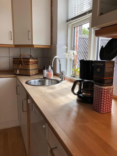 Kitchen, Sleep & Coffee Apartments in Praesto