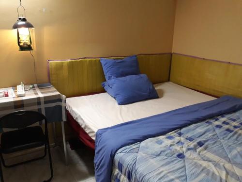 Budget Double Room image 10