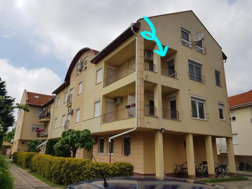 One-Bedroom Apartment image 1