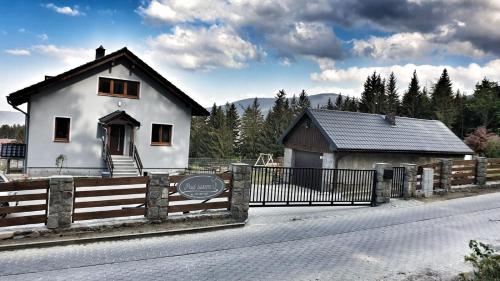 Pokoje Gościnne Pod Lasem - main image