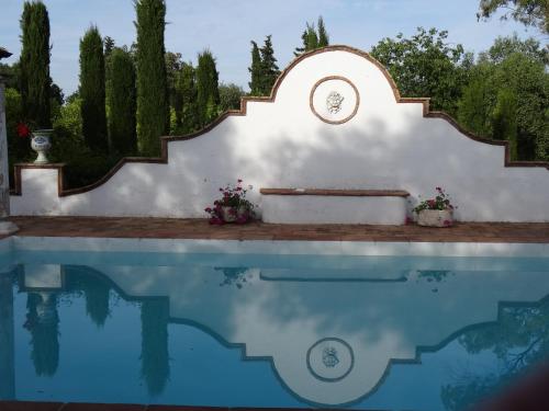  Unique historic house wifi,pool in Andalucian private estate, Pension in Hornachuelos