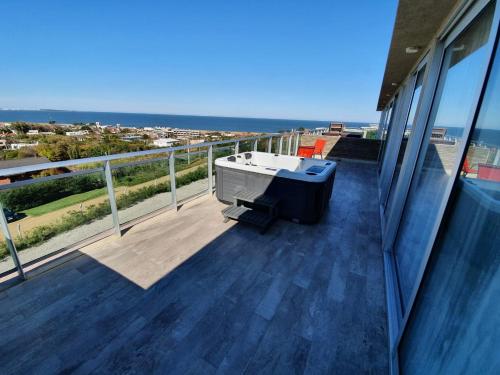 2 bedrooms, 4 beds