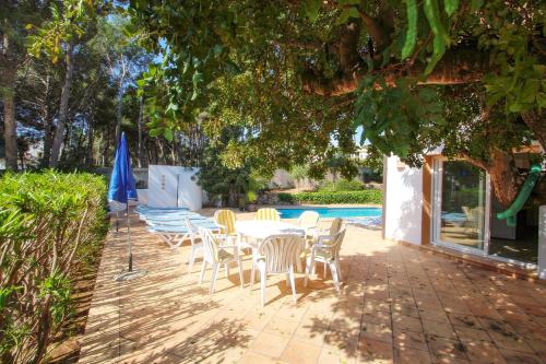 Villa with Private Pool image 6