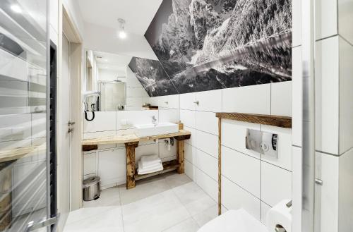 Deluxe Apartment image 2
