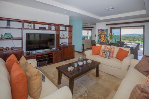 Pristine Bay 4033 home in Pristine Bay