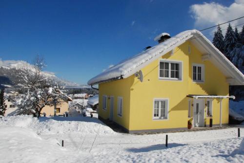 Bejárat, FeWo Burgstaller in Tropolach