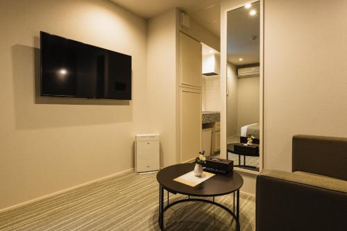 Standard Double Room image 10