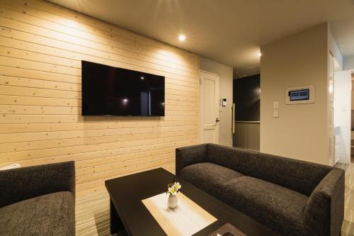 Superior Triple Room image 10