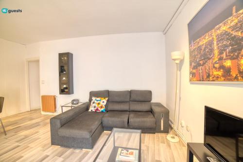 HiGuests - PobleSec Apartment - Ricart