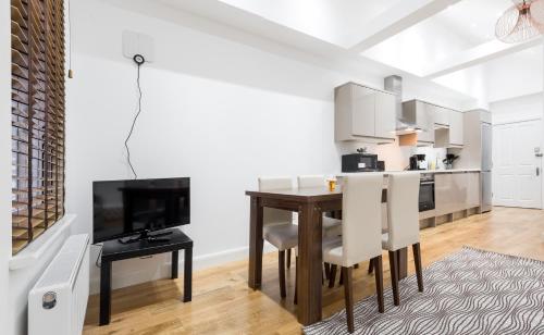 Aldgate Flats 4