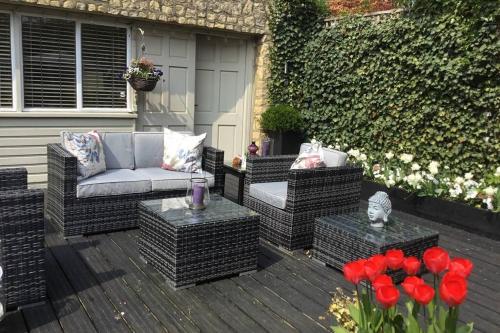 The Hideaway - Kent, Meopham, Kent