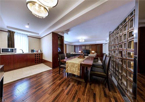 Kuntai Royal Hotel in Sanlitun Bar St. & Embassy Area