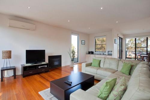 Great Ocean Retreat 5-7