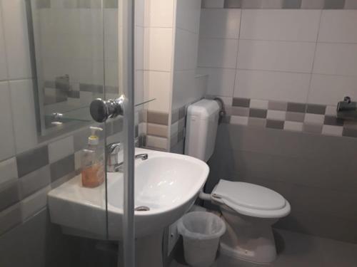 Triple Room with Balcony image 7