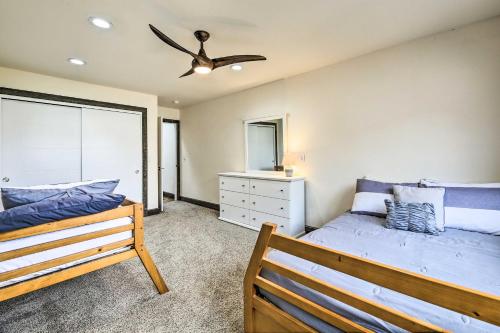 Luxurious Newport Estate with Spa and Lighthouse Views - image 12