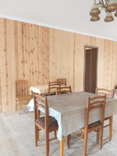 المرافق, Guesthouse Miranda in Ushguli
