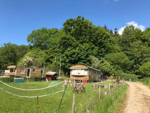 Diablos Luxury Shepherds huts - image 4