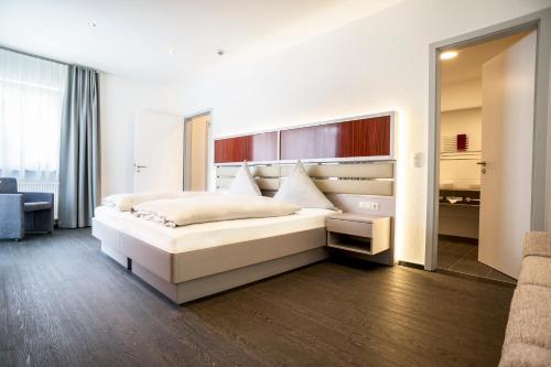 Hennedamm Hotel - image 3
