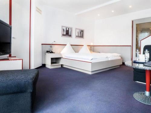 Hennedamm Hotel 1.0km von Meschede entfernt