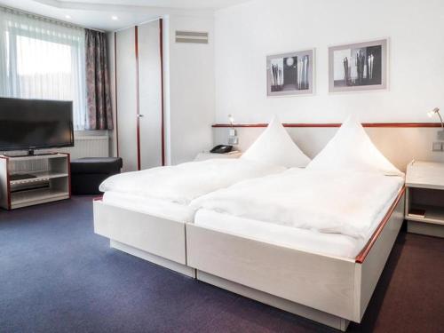 Hennedamm Hotel - image 7