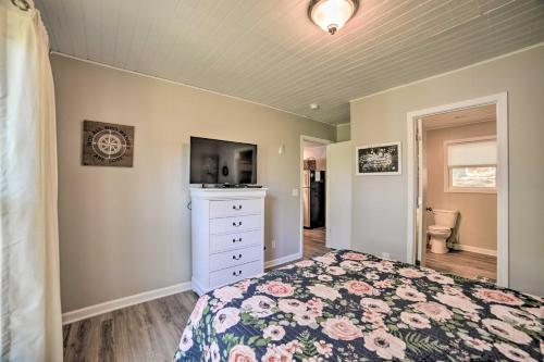 Modern Lakefront Getaway with Deck and Dock, In Cove!