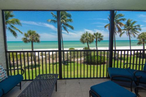 Pointe Santo #E26 Sanibel Florida