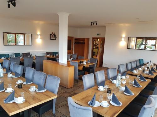 Étterem, Olympia Hotel & Restaurant in Inden