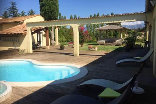 Villa d'une chambre avec piscine privee jardin clos et wifi a Alixan gîte à louer Alixan