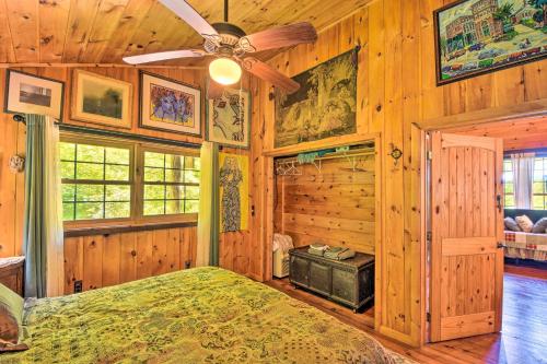 Artistic Cabin with Garden 12 Miles to Meade Brewery - image 7