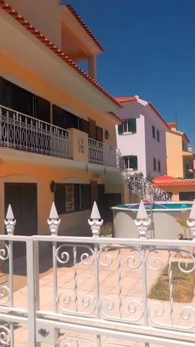  2 bedrooms house at Palmela 8 km away from the beach in Palmela